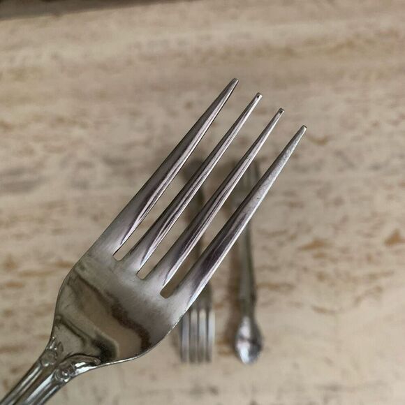 The Cellar Japan set of Three Dinner forks (larger) - Picture 7 of 9